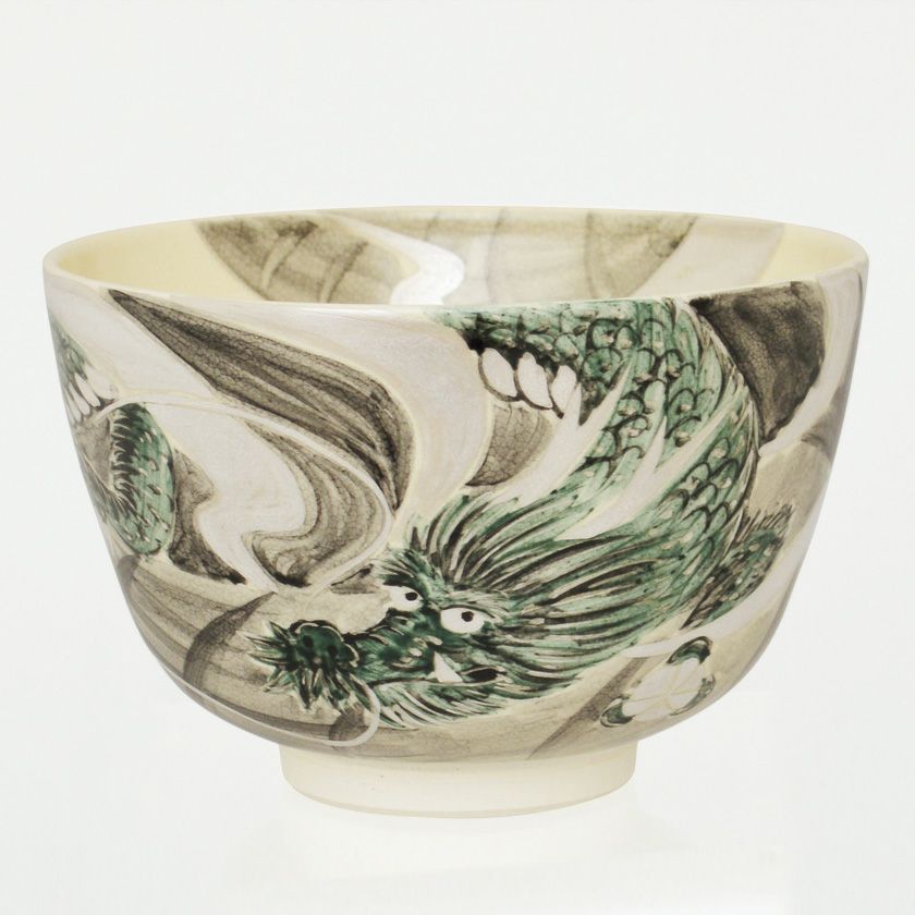 茶道具 抹茶茶碗（まっちゃちゃわん） 茶碗 仁清 干支龍 小手鞠窯 干支 辰（たつ 龍 竜 りゅう） 抹茶茶碗は茶の湯文化である表千家・裏千家の茶道具や抹茶を専門に扱う千紀園（せんきえん）が通販で販売しています。茶会また初心者向けのお稽古用にご利用いただける抹茶碗です。贈り物・ギフトにも人気です。