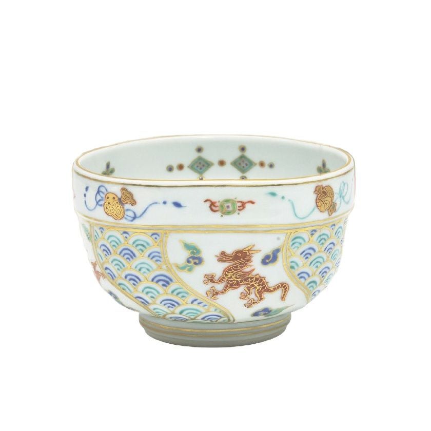 茶道具 抹茶茶碗（まっちゃちゃわん） 茶碗 色絵 四神雲宝 干支盃付 林 淡幽 干支 辰（たつ 龍 竜 りゅう） 抹茶茶碗は茶の湯文化である表千家・裏千家の茶道具や抹茶を専門に扱う千紀園（せんきえん）が通販で販売しています。茶会また初心者向けのお稽古用にご利用いただける抹茶碗です。贈り物・ギフトにも人気です。