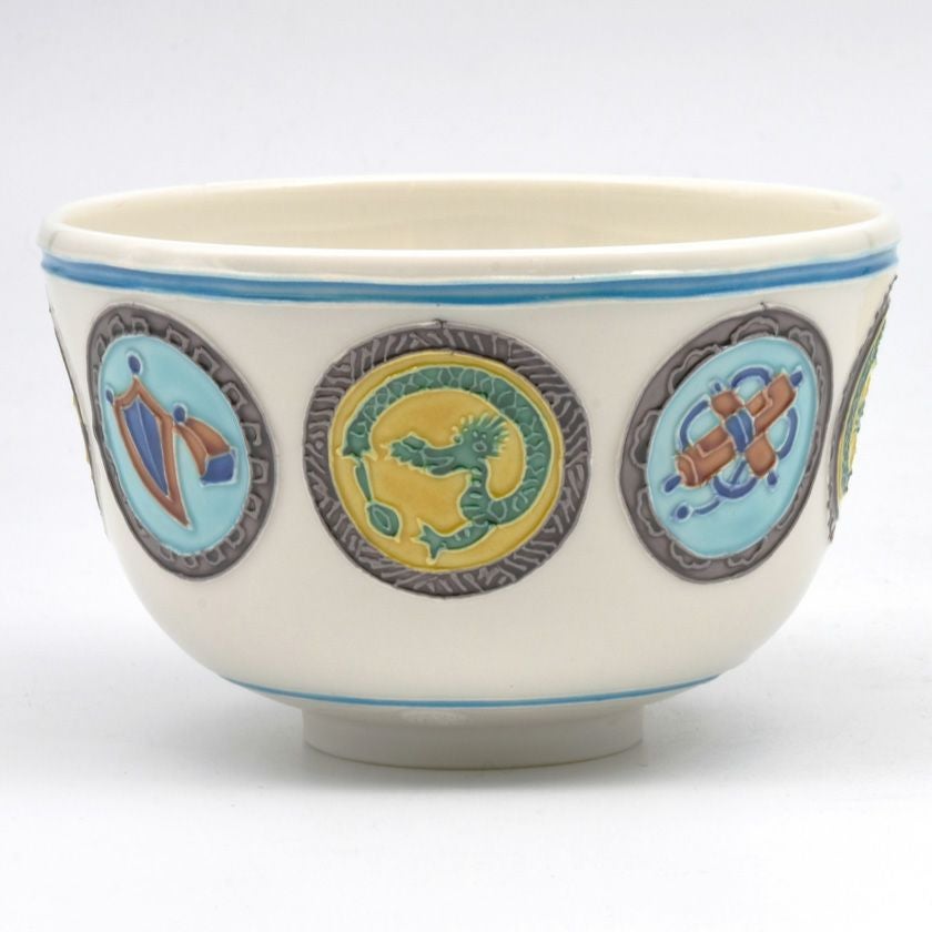 茶道具 抹茶茶碗（まっちゃちゃわん） 茶碗 交趾 龍宝尽 丸紋 中村 翠嵐 干支 辰（たつ 龍 竜 りゅう） 抹茶茶碗は茶の湯文化である表千家・裏千家の茶道具や抹茶を専門に扱う千紀園（せんきえん）が通販で販売しています。茶会また初心者向けのお稽古用にご利用いただける抹茶碗です。贈り物・ギフトにも人気です。