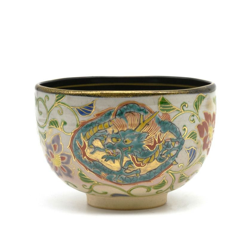 茶道具 抹茶茶碗（まっちゃちゃわん） 茶碗 乾山 内黒 唐花龍鳳凰 壱休窯 干支 辰（たつ 龍 竜 りゅう） 抹茶茶碗は茶の湯文化である表千家・裏千家の茶道具や抹茶を専門に扱う千紀園（せんきえん）が通販で販売しています。茶会また初心者向けのお稽古用にご利用いただける抹茶碗です。贈り物・ギフトにも人気です。