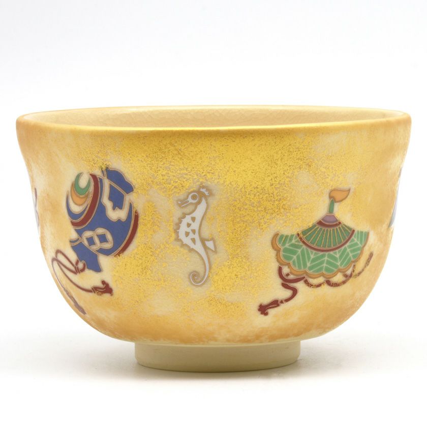 茶道具 抹茶茶碗（まっちゃちゃわん） 茶碗 金地 宝尽 辰 宮地 英香 干支 辰（たつ 龍 竜 りゅう） 抹茶茶碗は茶の湯文化である表千家・裏千家の茶道具や抹茶を専門に扱う千紀園（せんきえん）が通販で販売しています。茶会また初心者向けのお稽古用にご利用いただける抹茶碗です。贈り物・ギフトにも人気です。