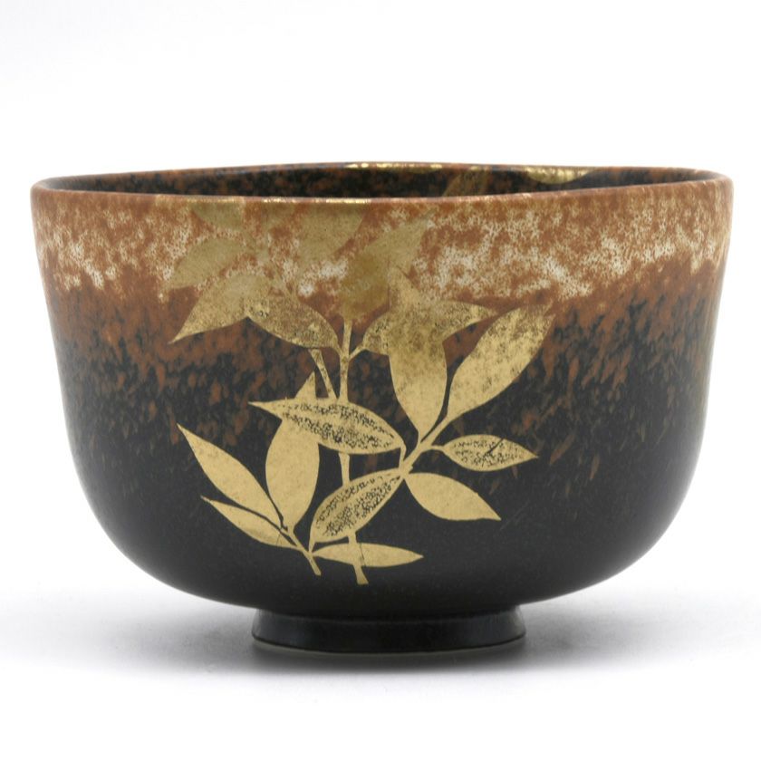 茶道具 抹茶茶碗（まっちゃちゃわん） 茶碗 時代釉 利休笹 龍紋 花月窯 干支 辰（たつ 龍 竜 りゅう） 抹茶茶碗は茶の湯文化である表千家・裏千家の茶道具や抹茶を専門に扱う千紀園（せんきえん）が通販で販売しています。茶会また初心者向けのお稽古用にご利用いただける抹茶碗です。贈り物・ギフトにも人気です。