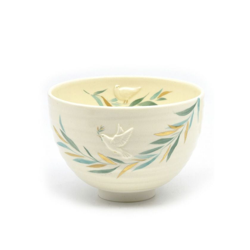 茶道具 抹茶茶碗（まっちゃちゃわん） 茶碗 平和 今岡 三四郎 御題（勅題）「和」 抹茶茶碗は茶の湯文化である表千家・裏千家の茶道具や抹茶を専門に扱う千紀園（せんきえん）が通販で販売しています。茶会また初心者向けのお稽古用にご利用いただける抹茶碗です。贈り物・ギフトにも人気です。