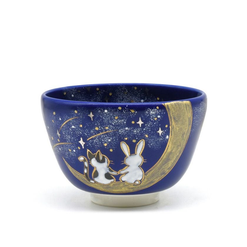 茶道具 抹茶茶碗（まっちゃちゃわん） 茶碗 平和の祈り 水出 宋絢 御題（勅題）「和」 抹茶茶碗は茶の湯文化である表千家・裏千家の茶道具や抹茶を専門に扱う千紀園（せんきえん）が通販で販売しています。茶会また初心者向けのお稽古用にご利用いただける抹茶碗です。贈り物・ギフトにも人気です。