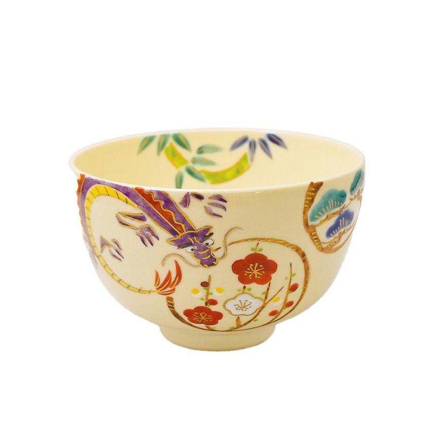 茶道具 抹茶茶碗（まっちゃちゃわん） 色絵茶碗 丸紋に龍 小野 志峰 干支 辰（たつ、タツ、龍、竜） 抹茶茶碗は茶の湯文化である表千家・裏千家の茶道具や抹茶を専門に扱う千紀園（せんきえん）が通販で販売しています。茶会また初心者向けのお稽古用にご利用いただける抹茶碗です。贈り物・ギフトにも人気です。