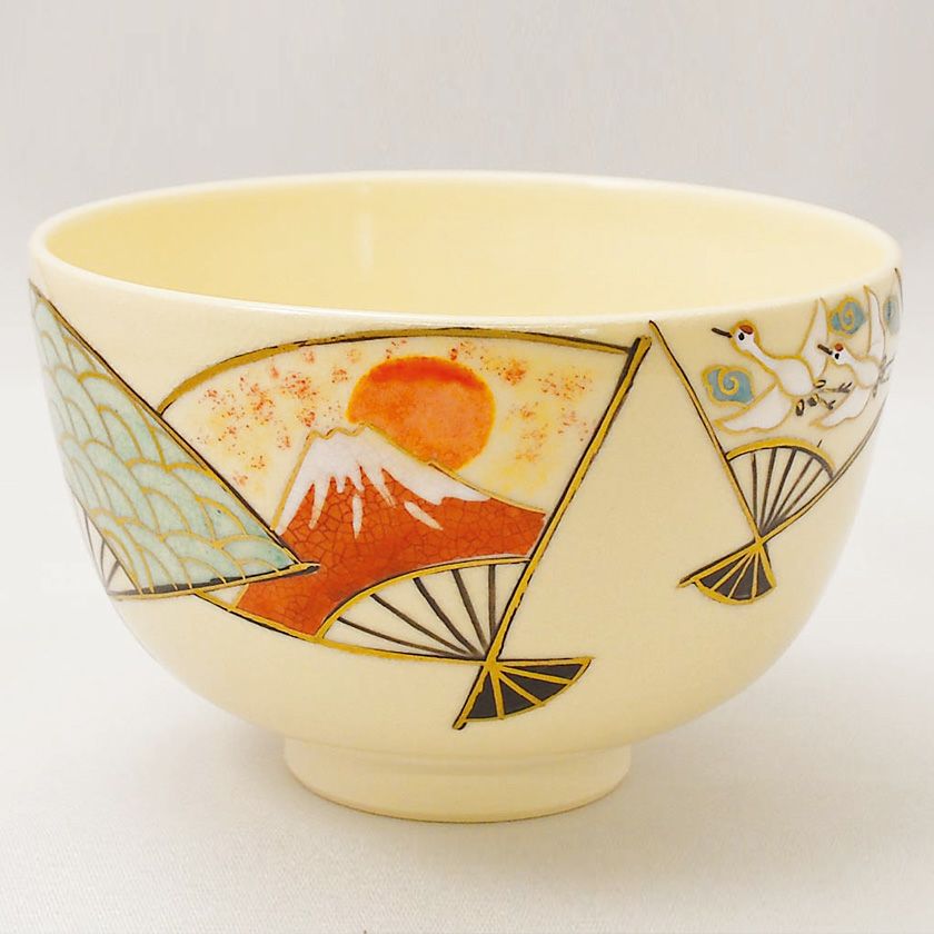 茶道具 抹茶茶碗（まっちゃちゃわん） 色絵茶碗 和扇子 小野 志峰 歌会始 勅題 御題「和」 抹茶茶碗は茶の湯文化である表千家・裏千家の茶道具や抹茶を専門に扱う千紀園（せんきえん）が通販で販売しています。茶会また初心者向けのお稽古用にご利用いただける抹茶碗です。贈り物・ギフトにも人気です。