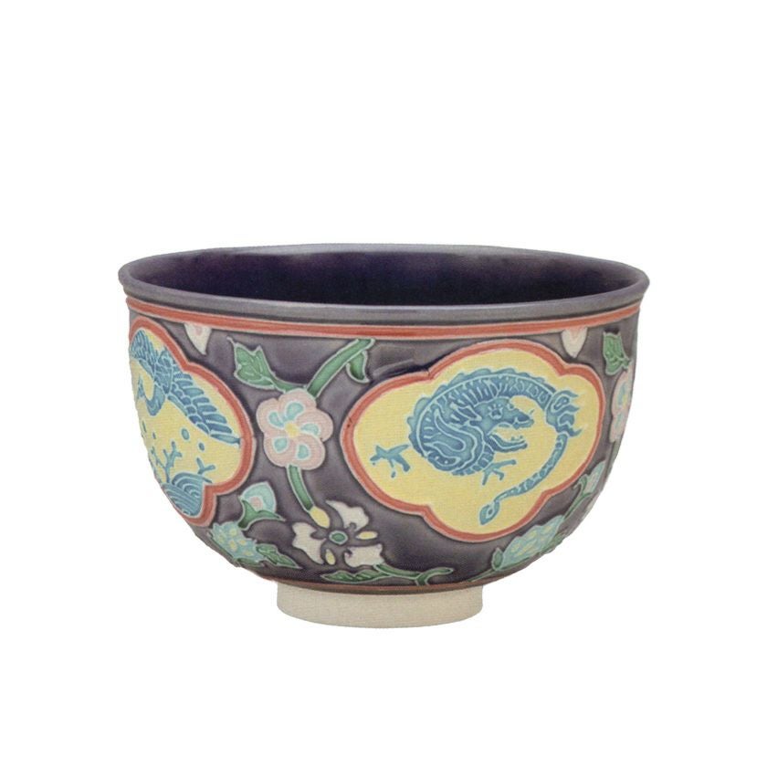 茶道具 抹茶茶碗（まっちゃちゃわん） 紺青交趾 干支 辰 茶碗 中村 翠嵐 干支 辰（たつ、タツ、龍、竜） 抹茶茶碗は茶の湯文化である表千家・裏千家の茶道具や抹茶を専門に扱う千紀園（せんきえん）が通販で販売しています。茶会また初心者向けのお稽古用にご利用いただける抹茶碗です。贈り物・ギフトにも人気です。