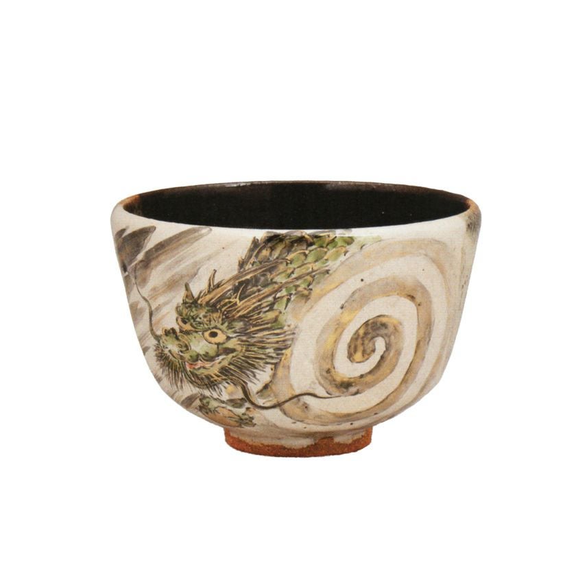 茶道具 抹茶茶碗（まっちゃちゃわん） 掛分 雲龍 茶碗 中村 良二 干支 辰（たつ、タツ、龍、竜） 抹茶茶碗は茶の湯文化である表千家・裏千家の茶道具や抹茶を専門に扱う千紀園（せんきえん）が通販で販売しています。茶会また初心者向けのお稽古用にご利用いただける抹茶碗です。贈り物・ギフトにも人気です。