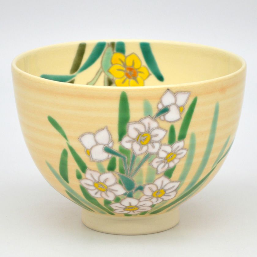 茶道具 抹茶茶碗（まっちゃちゃわん） 茶碗 水仙 見谷 福峰 抹茶茶碗は茶の湯文化である表千家・裏千家の茶道具や抹茶を専門に扱う千紀園（せんきえん）が通販で販売しています。茶会また初心者向けのお稽古用にご利用いただける抹茶碗です。贈り物・ギフトにも人気です。