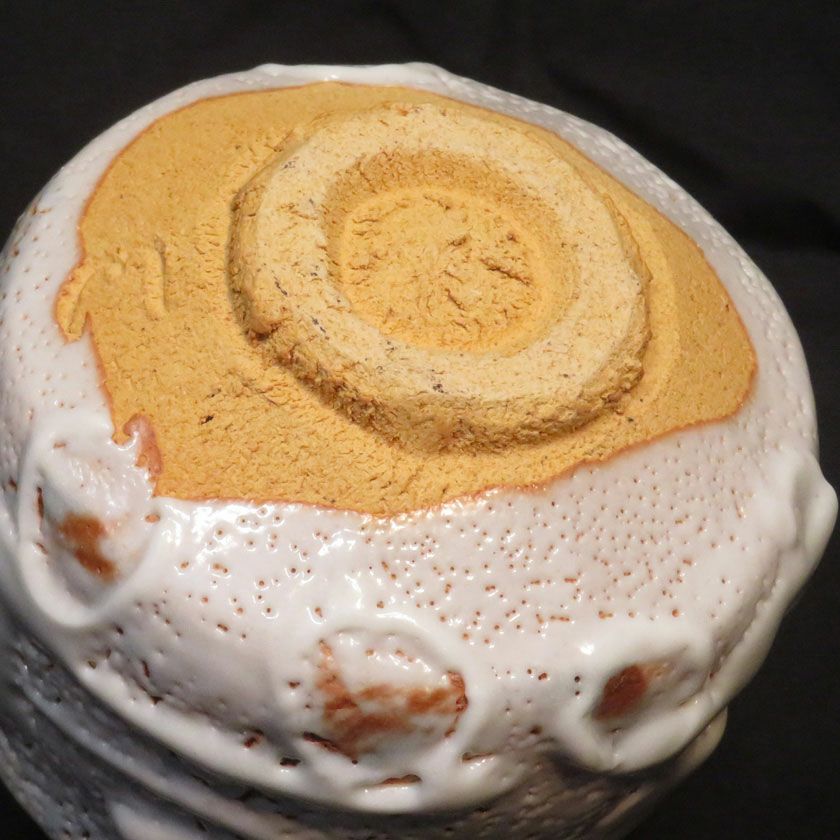 茶道具 抹茶茶碗（まっちゃちゃわん） 絵志野 茶碗 信楽焼 灰塚窯 木戸 貞昭 抹茶茶碗は茶の湯文化である表千家・裏千家の茶道具や抹茶を専門に扱う千紀園（せんきえん）が通販で販売しています。茶会また初心者向けのお稽古用にご利用いただける抹茶碗です。贈り物・ギフトにも人気です。