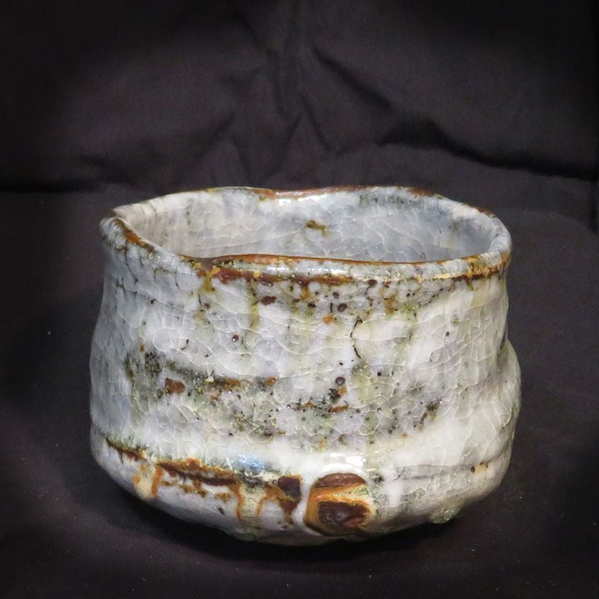 信楽焼／土灰志野茶碗／B13 茶道具 抹茶茶碗（まっちゃちゃわん） 土灰志野 茶碗 信楽焼 灰塚窯