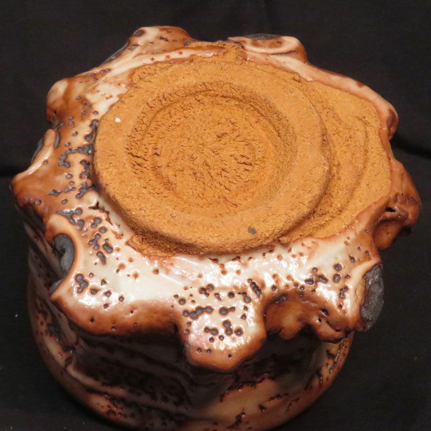 茶道具 抹茶茶碗（まっちゃちゃわん） 赤志野 シノギ 茶碗 信楽焼 灰塚窯 木戸 貞昭 抹茶茶碗は茶の湯文化である表千家・裏千家の茶道具や抹茶を専門に扱う千紀園（せんきえん）が通販で販売しています。茶会また初心者向けのお稽古用にご利用いただける抹茶碗です。贈り物・ギフトにも人気です。