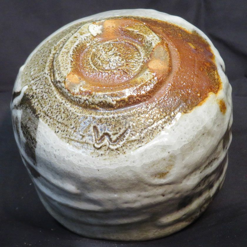 茶道具 抹茶茶碗（まっちゃちゃわん） はふり志野 茶碗 信楽焼 灰塚窯 木戸 貞昭 抹茶茶碗は茶の湯文化である表千家・裏千家の茶道具や抹茶を専門に扱う千紀園（せんきえん）が通販で販売しています。茶会また初心者向けのお稽古用にご利用いただける抹茶碗です。贈り物・ギフトにも人気です。