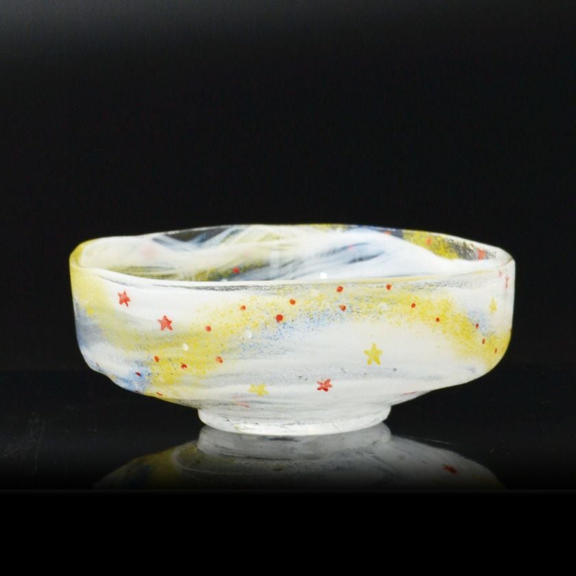 茶道具 平茶碗（ひらちゃわん） ガラス馬盥茶碗 星空 加藤 永山 抹茶茶碗は茶の湯文化である表千家・裏千家の茶道具や抹茶を専門に扱う千紀園（せんきえん）が通販で販売しています。茶会また初心者向けのお稽古用にご利用いただける抹茶碗です。贈り物・ギフトにも人気です。