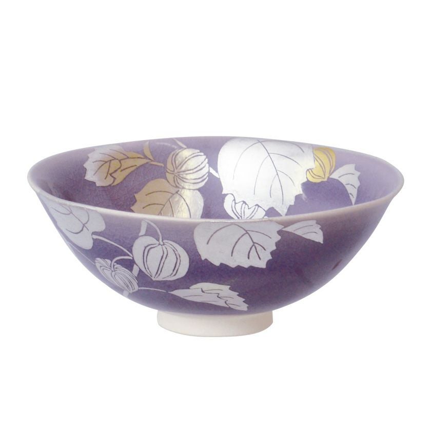 茶道具 平茶碗（ひらちゃわん） 平茶碗 藤紫釉 金銀彩 ほおずき 新井 京華 抹茶茶碗は茶の湯文化である表千家・裏千家の茶道具や抹茶を専門に扱う千紀園（せんきえん）が通販で販売しています。茶会また初心者向けのお稽古用にご利用いただける抹茶碗です。贈り物・ギフトにも人気です。