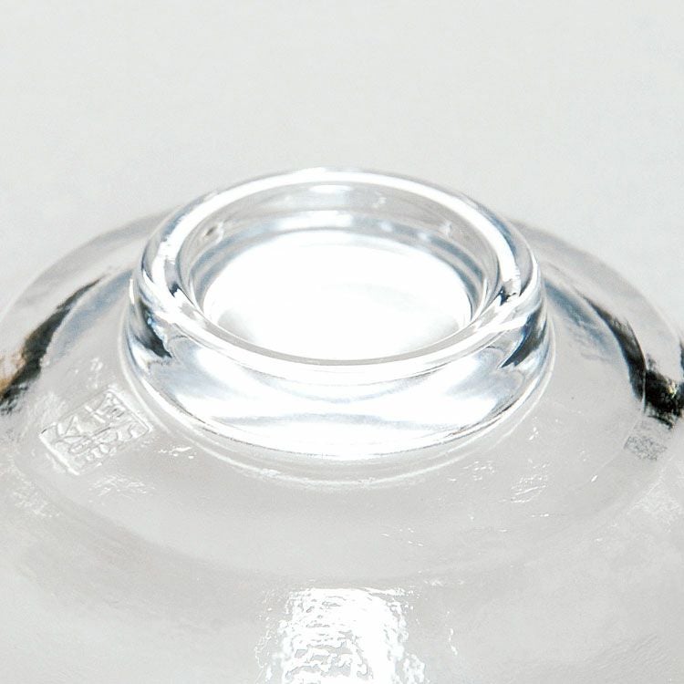 茶道具 平茶碗（ひらちゃわん） 平茶碗 義山 鉄線(超耐熱) 水出宋絢 抹茶茶碗は茶の湯文化である表千家・裏千家の茶道具や抹茶を専門に扱う千紀園（せんきえん）が通販で販売しています。茶会また初心者向けのお稽古用にご利用いただける抹茶碗です。贈り物・ギフトにも人気です。