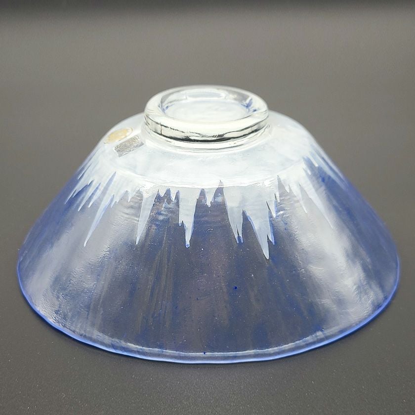 茶道具 平茶碗（ひらちゃわん） 平茶碗 義山 逆富士 （超耐熱） 山岡 善高 抹茶茶碗は茶の湯文化である表千家・裏千家の茶道具や抹茶を専門に扱う千紀園（せんきえん）が通販で販売しています。茶会また初心者向けのお稽古用にご利用いただける抹茶碗です。贈り物・ギフトにも人気です。