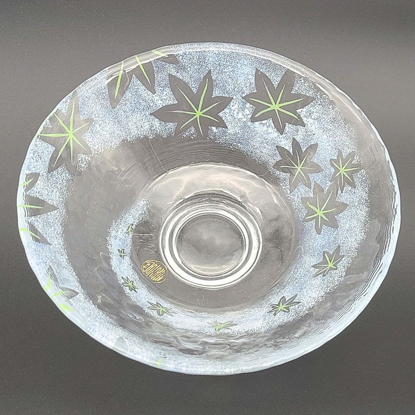 茶道具 平茶碗（ひらちゃわん） 平茶碗 義山 透青楓 （超耐熱） 山岡 善高 抹茶茶碗は茶の湯文化である表千家・裏千家の茶道具や抹茶を専門に扱う千紀園（せんきえん）が通販で販売しています。茶会また初心者向けのお稽古用にご利用いただける抹茶碗です。贈り物・ギフトにも人気です。