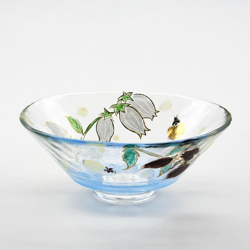 茶道具 平茶碗（ひらちゃわん） 平茶碗 義山 蛍袋に蛍 （超耐熱） 今岡 妙見 抹茶茶碗は茶の湯文化である表千家・裏千家の茶道具や抹茶を専門に扱う千紀園（せんきえん）が通販で販売しています。茶会また初心者向けのお稽古用にご利用いただける抹茶碗です。贈り物・ギフトにも人気です。