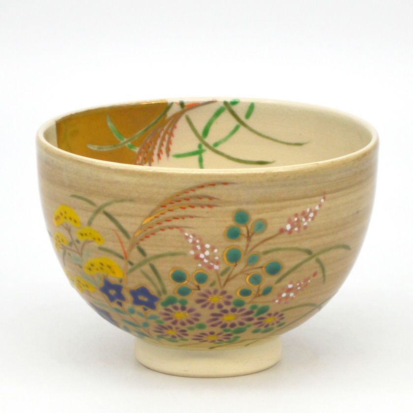 茶道具 抹茶茶碗（まっちゃちゃわん） 茶碗 秋草 見谷 福峰 抹茶茶碗は茶の湯文化である表千家・裏千家の茶道具や抹茶を専門に扱う千紀園（せんきえん）が通販で販売しています。茶会また初心者向けのお稽古用にご利用いただける抹茶碗です。贈り物・ギフトにも人気です。