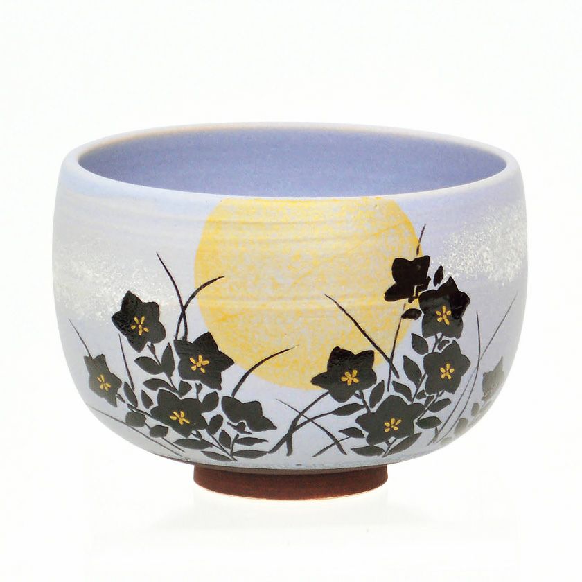 茶道具 抹茶茶碗（まっちゃちゃわん） 茶碗 青地 月に桔梗 東山 深山 抹茶茶碗は茶の湯文化である表千家・裏千家の茶道具や抹茶を専門に扱う千紀園（せんきえん）が通販で販売しています。茶会また初心者向けのお稽古用にご利用いただける抹茶碗です。贈り物・ギフトにも人気です。