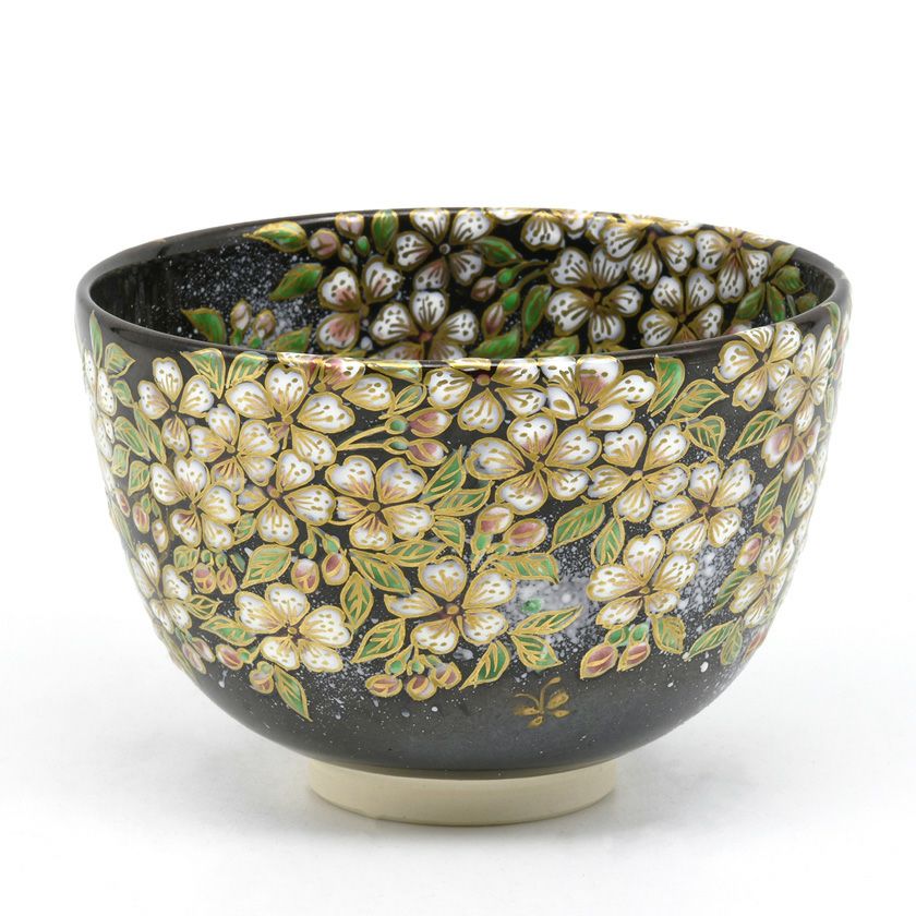 茶道具 抹茶茶碗（まっちゃちゃわん） 茶碗 鉄釉 夢見草 清閑寺窯 歌会始 勅題 御題「夢」 抹茶茶碗は茶の湯文化である表千家・裏千家の茶道具や抹茶を専門に扱う千紀園（せんきえん）が通販で販売しています。茶会また初心者向けのお稽古用にご利用いただける抹茶碗です。贈り物・ギフトにも人気です。