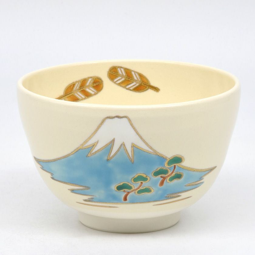 茶道具 抹茶茶碗（まっちゃちゃわん） 茶碗 初夢 加藤 永真 歌会始 勅題 御題「夢」 抹茶茶碗は茶の湯文化である表千家・裏千家の茶道具や抹茶を専門に扱う千紀園（せんきえん）が通販で販売しています。茶会また初心者向けのお稽古用にご利用いただける抹茶碗です。贈り物・ギフトにも人気です。