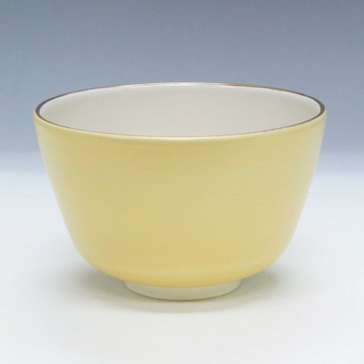 茶道具 抹茶茶碗（まっちゃちゃわん） 金地 雛人形 茶碗 中村 華峰  抹茶茶碗は茶の湯文化である表千家・裏千家の茶道具や抹茶を専門に扱う千紀園（せんきえん）が通販で販売しています。茶会また初心者向けのお稽古用にご利用いただける抹茶碗です。贈り物・ギフトにも人気です。