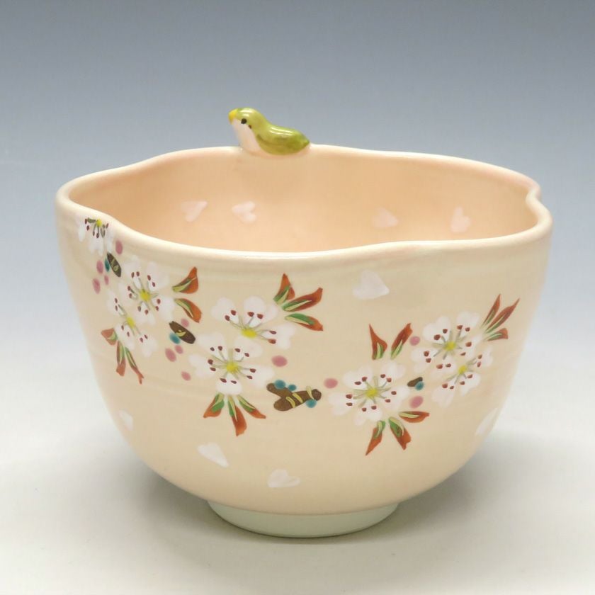 京焼　抹茶碗　茶道具　金彩　花の図　共箱　仕覆　巾着付⑤ 茶道具 抹茶茶碗、赫土地 和つなぎ、京焼 杉田祥平 清閑寺窯、桐共箱