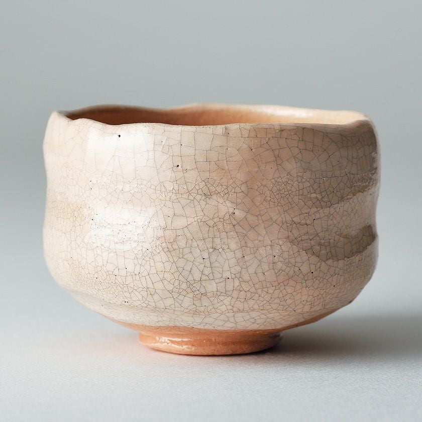 茶道具 楽茶碗（らくちゃわん） 茶碗 白楽貫入茶碗 長入写 吉村 楽入 抹茶茶碗は茶の湯文化である表千家・裏千家の茶道具や抹茶を専門に扱う千紀園（せんきえん）が通販で販売しています。茶会また初心者向けのお稽古用にご利用いただける抹茶碗です。贈り物・ギフトにも人気です。