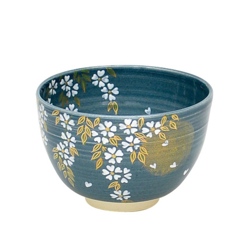 茶道具 抹茶茶碗（まっちゃちゃわん） 茶碗 紺釉 月にしだれ桜 東山 深山 抹茶茶碗は茶の湯文化である表千家・裏千家の茶道具や抹茶を専門に扱う千紀園（せんきえん）が通販で販売しています。茶会また初心者向けのお稽古用にご利用いただける抹茶碗です。贈り物・ギフトにも人気です。