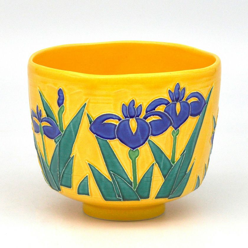 茶道具 抹茶茶碗（まっちゃちゃわん） 茶碗 黄交趾 菖蒲 陶若窯 端午の節句 こどもの日 抹茶茶碗は茶の湯文化である表千家・裏千家の茶道具や抹茶を専門に扱う千紀園（せんきえん）が通販で販売しています。茶会また初心者向けのお稽古用にご利用いただける抹茶碗です。贈り物・ギフトにも人気です。