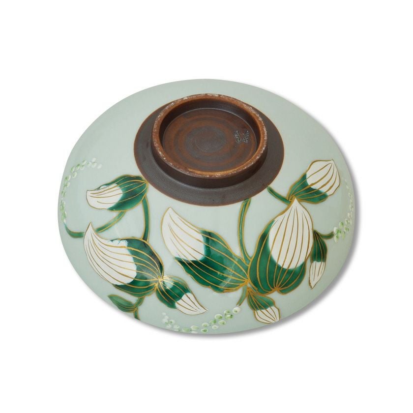 茶道具 平茶碗（ひらちゃわん） 馬盥茶碗 青磁 半夏生 今岡 都 抹茶茶碗は茶の湯文化である表千家・裏千家の茶道具や抹茶を専門に扱う千紀園（せんきえん）が通販で販売しています。茶会また初心者向けのお稽古用にご利用いただける抹茶碗です。贈り物・ギフトにも人気です。