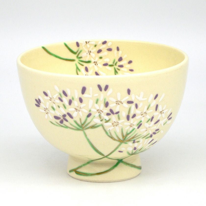 茶道具 抹茶茶碗（まっちゃちゃわん） 茶碗 仁清 紫君子蘭（アガパンサス） 水出 宋絢 抹茶茶碗は茶の湯文化である表千家・裏千家の茶道具や抹茶を専門に扱う千紀園（せんきえん）が通販で販売しています。茶会また初心者向けのお稽古用にご利用いただける抹茶碗です。贈り物・ギフトにも人気です。