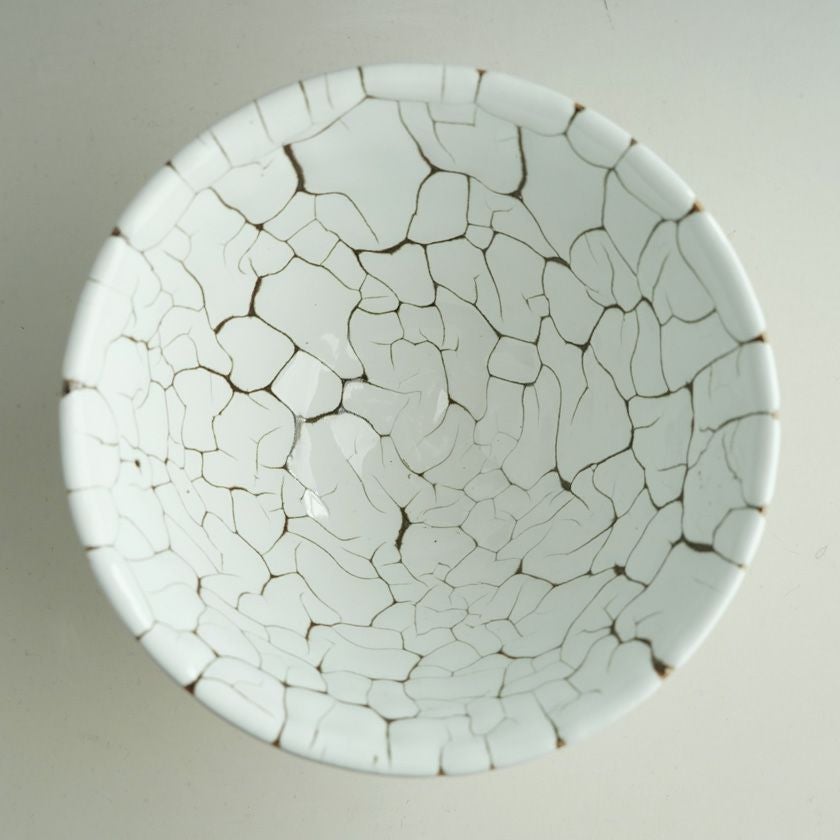 茶道具 抹茶茶碗（まっちゃちゃわん） 龍爪梅花皮 抹茶碗 壮大（そうだい） 日ノ出窯 岩崎政雄 抹茶茶碗は茶の湯文化である表千家・裏千家の茶道具や抹茶を専門に扱う千紀園（せんきえん）が通販で販売しています。茶会また初心者向けのお稽古用にご利用いただける抹茶碗です。贈り物・ギフトにも人気です。