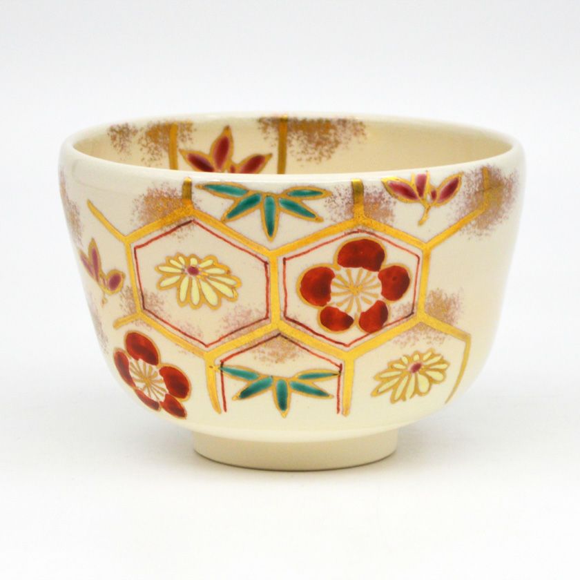 茶道具 抹茶茶碗（まっちゃちゃわん） 茶碗 仁清 亀甲草花 中村 与平 抹茶茶碗は茶の湯文化である表千家・裏千家の茶道具や抹茶を専門に扱う千紀園（せんきえん）が通販で販売しています。茶会また初心者向けのお稽古用にご利用いただける抹茶碗です。贈り物・ギフトにも人気です。