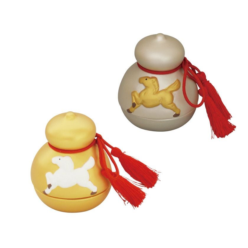 茶道具　黒塗　瓢箪形　香合　花押あり　時代箱　V　9880 茶道具 香合（こうごう） 香合 瓢箪から駒 清水 喜翔 銀・金から色をお