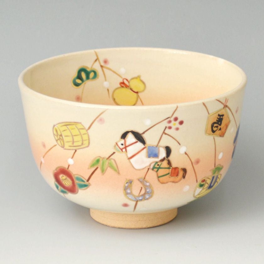 茶道具 抹茶茶碗（まっちゃちゃわん） 茶碗 御本手 干支もち花 耕寅窯 干支 午（うま、馬） 抹茶茶碗は茶の湯文化である表千家・裏千家の茶道具や抹茶を専門に扱う千紀園（せんきえん）が通販で販売しています。茶会また初心者向けのお稽古用にご利用いただける抹茶碗です。贈り物・ギフトにも人気です。