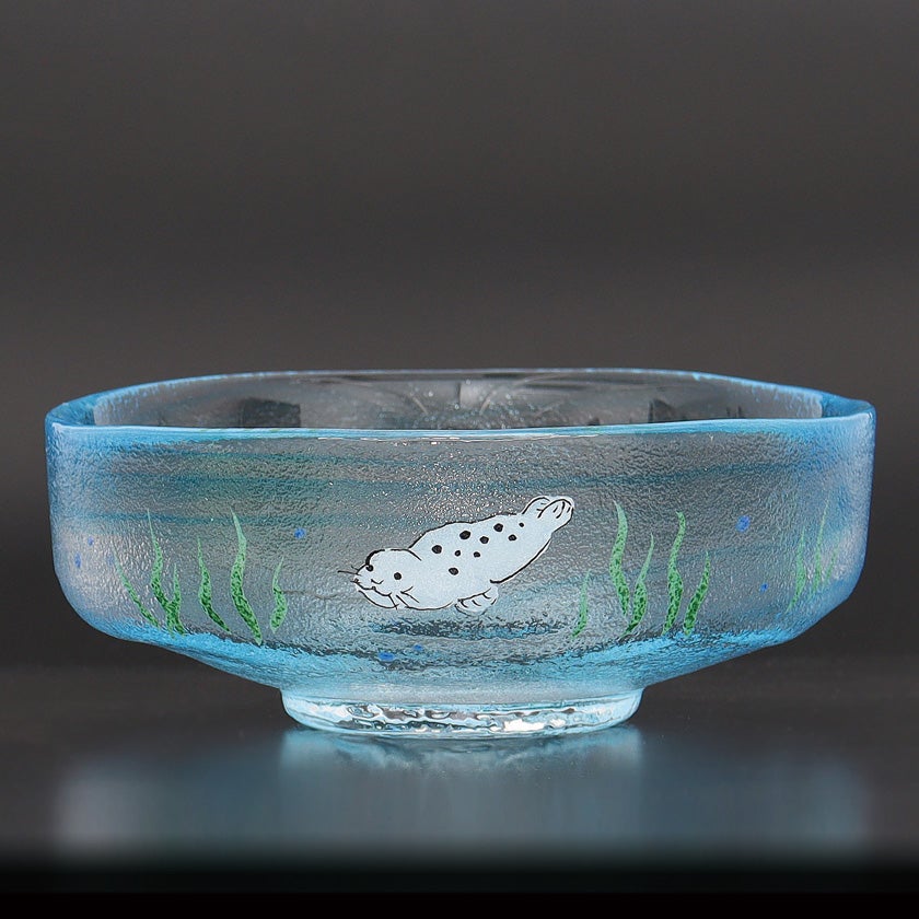 骨董　時代ガラス　アールデコ　希少　cicada 蝉　プレス　若草色　中皿　２客 茶道具 平茶碗（ひらちゃわん） ガラス馬盥茶碗 海の人気者 広畑 久仁彦